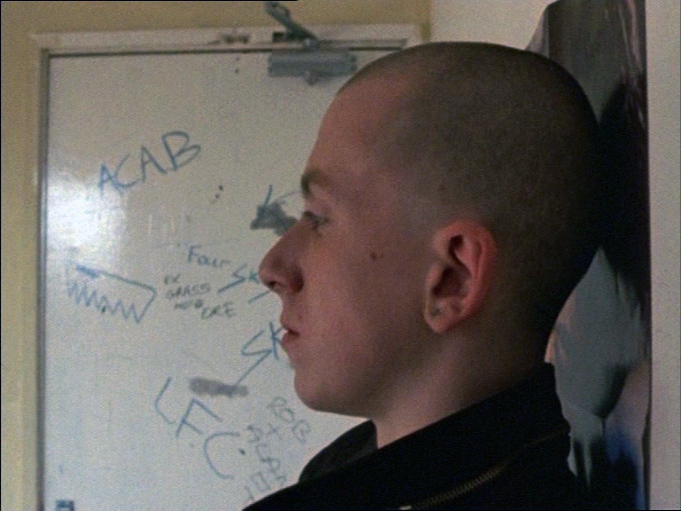 Tim Roth nel film di Alan Clarke