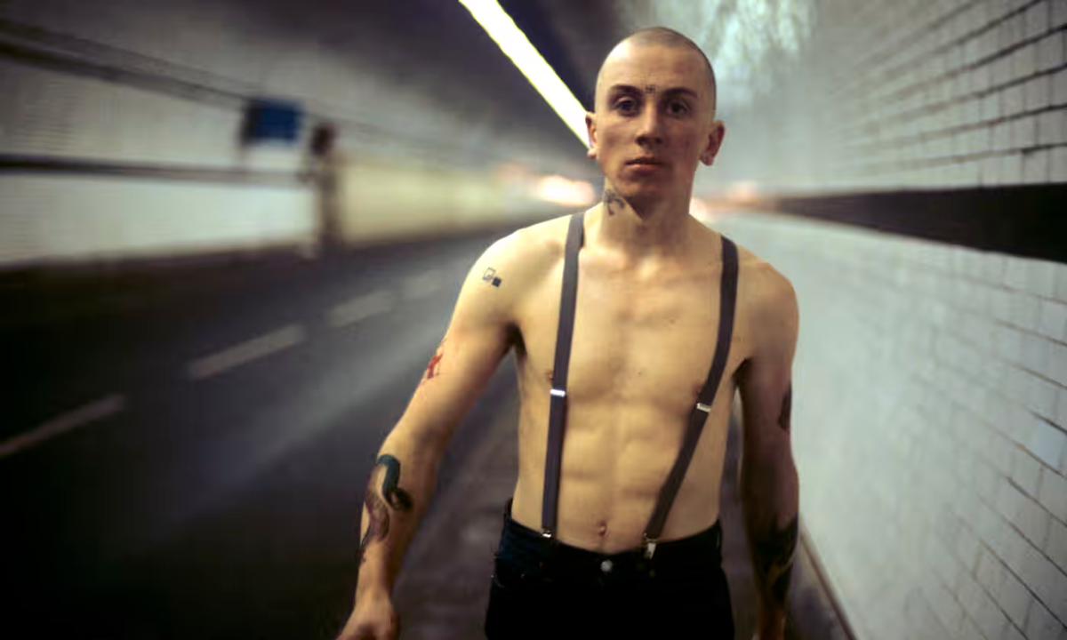 Tim Roth nel film Made in Britain (1982)