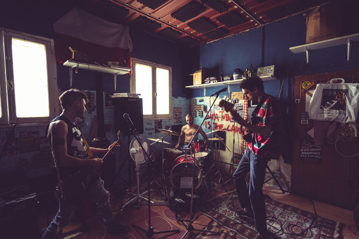 La band street punk protagonista del film in sala prove
