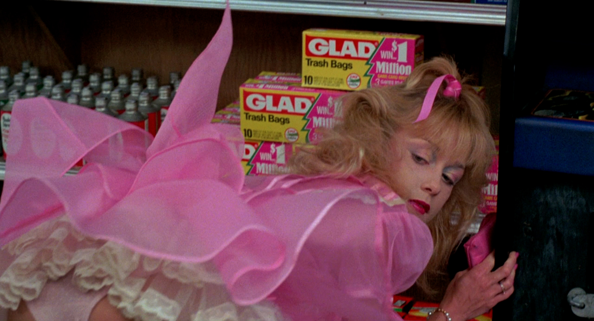 Linnea Quigley in La notte dei demoni