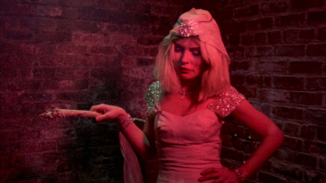 Debbie Harry dei Blondie (accreditata come Deborah Harry) in Downtown 81